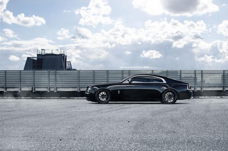  Rolls-Royce Wraith on ADV.1 Wheels (ADV10MV1) 2015 года  (фото 7 из 12)
